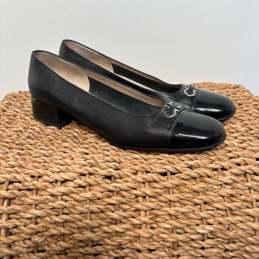 Salvatore Ferragamo Black Leather Pumps with Patent Cap Toe and Logo